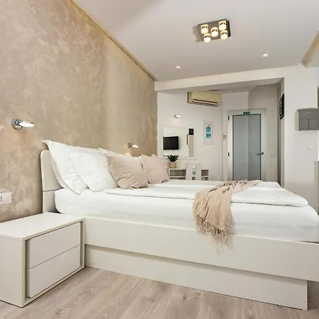 Apartman Lovret Flowers *