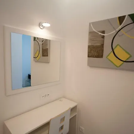 Apartman Lovret Flowers Split
